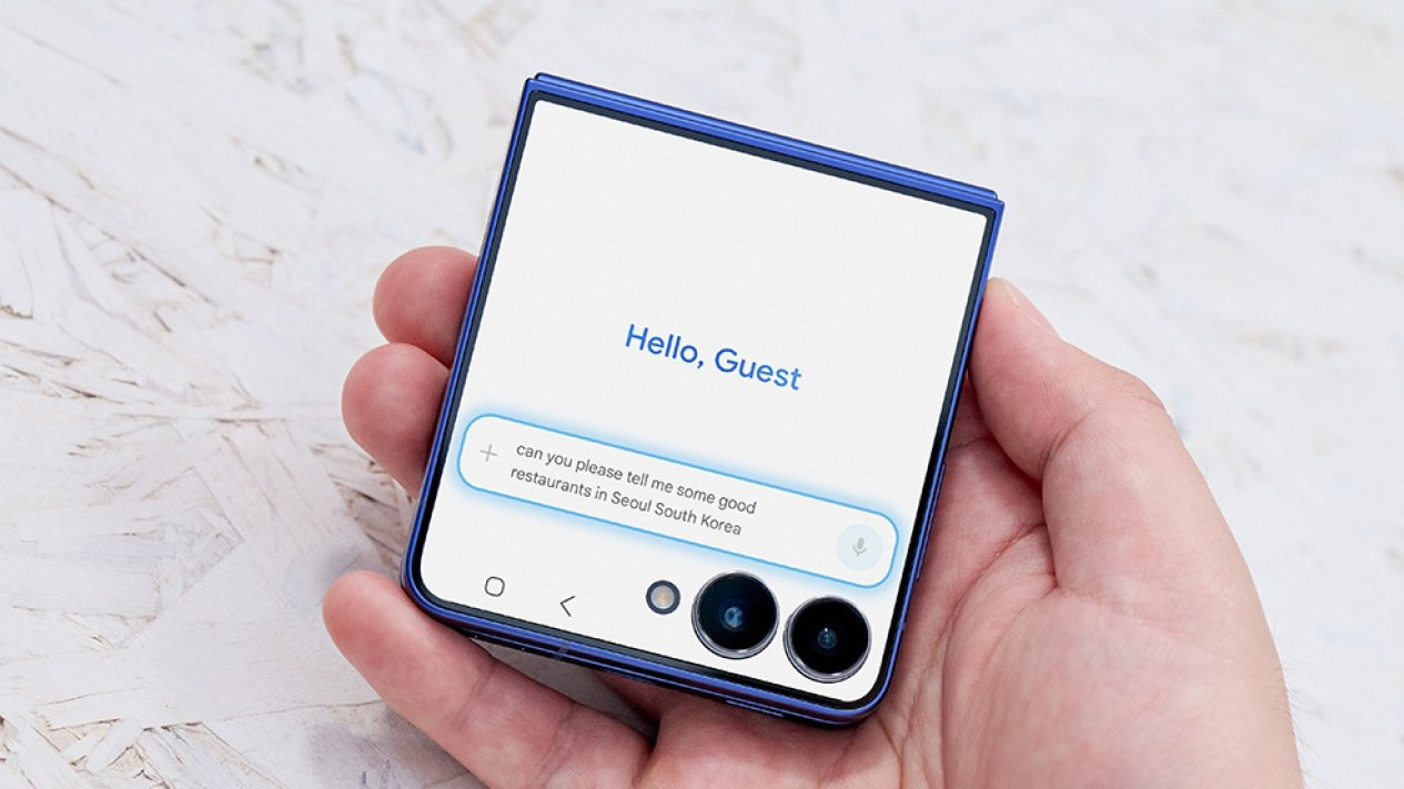 Akses yang praktis di Galaxy Z Flip7 menjadi alasan penggunaan AI di keseharian pengguna #Samsung