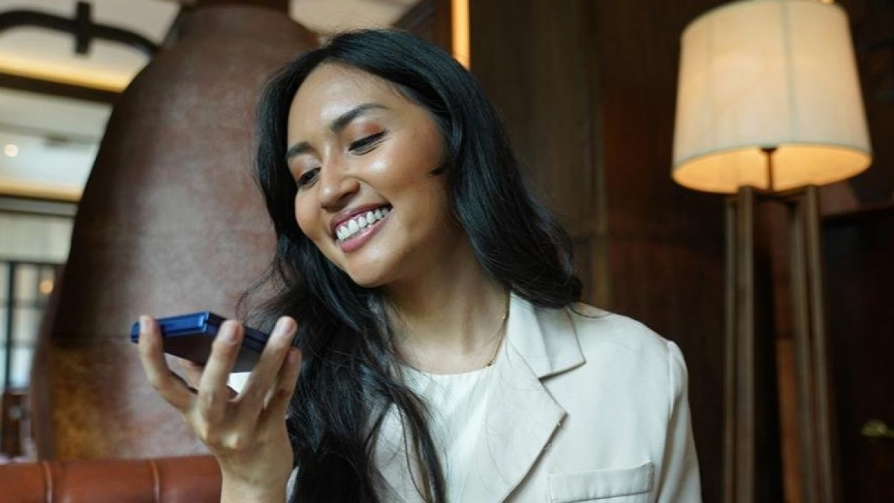 Gemini AI di cover screen Galaxy Z Flip7 mudah untuk digunakan berkat designnya yang compact #Samsung