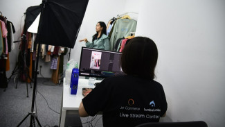 Ada Live Streaming Center di Pluit, Khusus Klien Jet Commerce