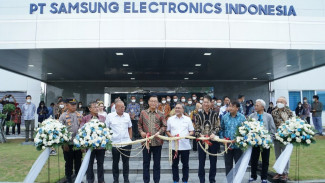 Lihat Samsung Indonesia Ekspor 8 Juta Smartphone, Mendag Bilang Gini