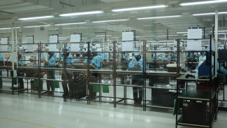 35% Pekerja di Pabrik Baru OPPO Berasal dari Kota Tangerang