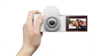 Kamera Vlogging Sony ZV-1F, Bikin Video Vertikal Lebih Gampang