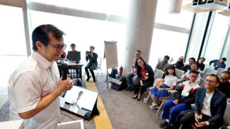 Wamenkominfo Nezar Patria : Ajak Orang Tua Manfaatkan AI Jaga Anak di Ruang Digital