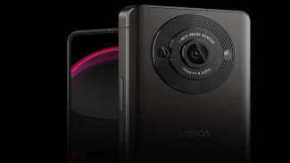 Sharp Luncurkan HP Premium Aquos R8S