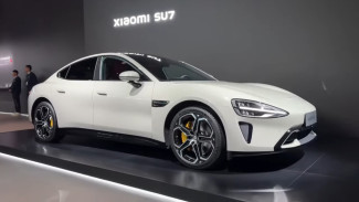 Xiaomi SU7: Mobil Listrik Pertama Xiaomi yang Mampu Parkir Sendiri