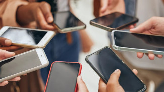 5 Kebiasaan yang Dapat Merusak HP Tanpa Kita Sadari