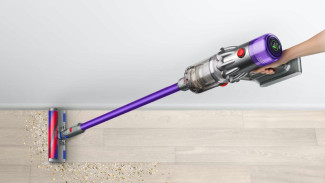 Dyson V12 Origin: Vacuum Cleaner Cordless Canggih dengan Performa Tinggi