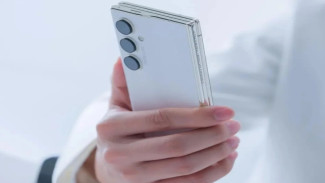 Tecno Akan Rilis Phantom Ultimate 2 di IFA 2024: Smartphone Layar Gulung yang Super Tipis