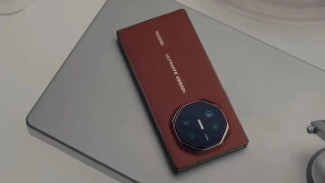 Huawei Mate XT Ultimate Design: Ponsel Lipat Tiga yang Sangat Memukau!