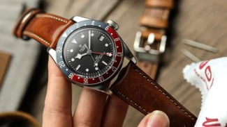 Cara Mudah Membersihkan Jam Tangan Karet Agar Tetap Awet dan Kinclong