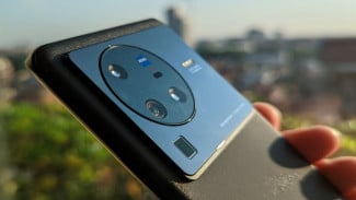 3 Gadget dengan Kamera Zeiss Setara DSLR, Fitur Canggih, dan Baterai Jumbo yang Wajib Kamu Tahu!