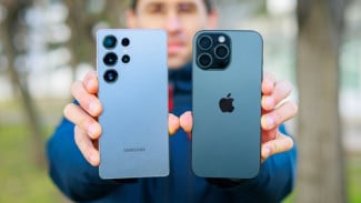 Samsung Galaxy S25 vs iPhone 16: Siapa yang Lebih Unggul? Ini Perbandingan Desain, Performa, dan Kamera!