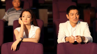 Bagaimana Bikin Wanita Penasaran dan Memikirkan Anda