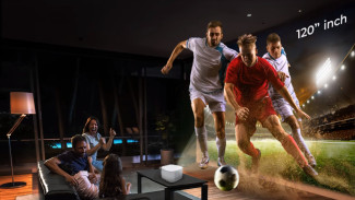 Review POLYTRON Proyektor PLP 71LHM + PDB M11: Solusi Hiburan 80 Inch dengan Fitur Smart TV Lengka