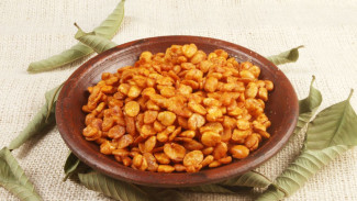 Resep Kacang Goreng Pedas  Renyah yang Mudah Dipraktikkan!