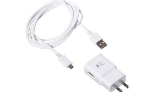Charger HP Lemot? Coba Trik Ini, Dijamin Ngecas Ngebut Lagi!
