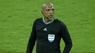 Wasit yang Dulu Bikin Geram Suporter Indonesia, Akhirnya Dicoret FIFA