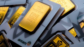 Harga Emas Antam, UBS, dan Galeri24 Turun Pada 24 April 2025, Cek Harga Terbarunya!