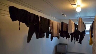 3 Tips Cerdas Hindari Bau Apek pada Pakaian saat Musim Hujan