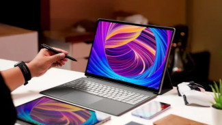 Advan Evo X-16 : Layar 2,5K & 99% sRGB, Pilihan Ideal untuk Desainer dan Editor Video