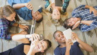 Rahasia Hidup Bahagia di Era Digital dengan Media Sosial yang Bijak