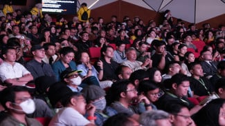 Pendapat Para Selebriti Tentang OPPO Find N5 yang Baru Saja Meluncur