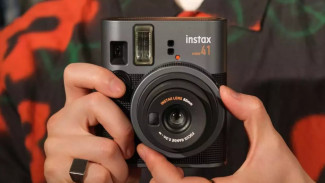 Fujifilm Instax Mini 41 Hadir di Indonesia dengan Fitur Canggih dan Desain Retro