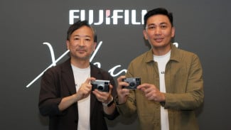 FUJIFILM Resmi Luncurkan Kamera Digital Terbaru X half di Indonesia