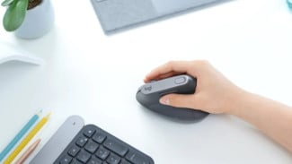 Logitech MX Vertical Diskon Gila-Gilaan! Mouse Ergonomis Anti Pegal, Harga Cuma Rp5 Jutaan!