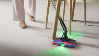 Dyson Luncurkan PencilVac, Vacuum Tertipis dengan Fitur Anti Kusut Rambut dan Suction Kuat