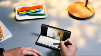 Samsung Siapkan Kejutan! Ponsel Lipat Tiga Trifold Pertama Samsung Muncul di Sertifikasi!