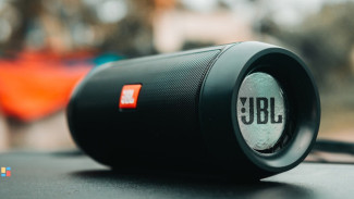 Speaker Bluetooth Terbaik 2025: Praktis, Canggih, dan Berkualitas