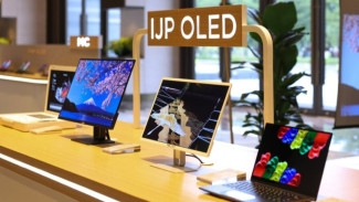 Terobosan Baru: TCL CSOT Masuk Pasar Monitor OLED, Siap Tantang Dominasi!