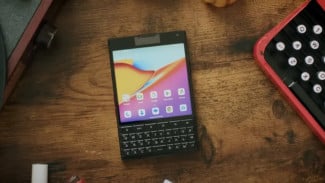 Resmi Rilis! Unihertz Titan 2, HP Android Keyboard Fisik QWERTY dan Dual Layar