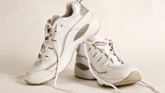 Lari Makin Asyik, Dompet Nggak Nangis: 5 Sepatu Lari Viral di Bawah Rp500 Ribu!