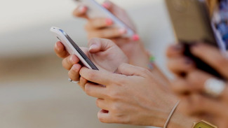 10 Negara Pengguna HP Terbanyak di Dunia 2025: Indonesia Masuk Top 4, Kalahkan Negara Maju!