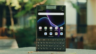 Smartphone Keyboard Fisik Kekinian: Kenalan dengan Unihertz Titan 2