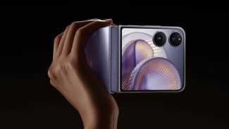 5 Alasan Xiaomi MIX Flip 2 Jadi Saingan Berat Samsung Galaxy Z Flip 7 di 2025