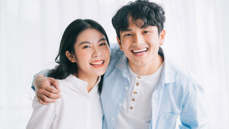 Tips Jitu Mendapatkan Pasangan Meski Tidak Tampan: Fokus pada Kepribadian & Percaya Diri