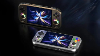 Lawan Steam Deck? Anbernic RG 477M Tampil Gahar dengan Dimensity 8300 & Android 14!