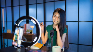 Cara Cuan Mudah di Facebook Pro: Rahasia Sukses dari Nol!