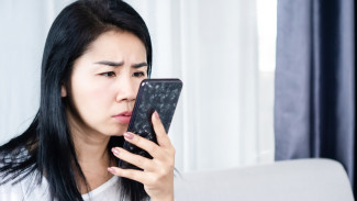 Era Digital Picu Mata Lelah & Minus di Usia Muda. Kenali Gejalanya Sebelum Terlambat!