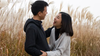 Pasangan Bahagia Melakukan Hal Ini Secara Rutin, Apakah Anda dan Pasangan Termasuk?