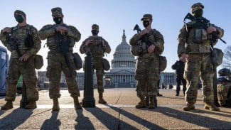 Rencana Kontroversial Trump: Pengerahan Militer ke Kota Chicago dan New York!