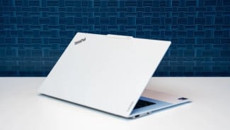 Bukan Lagi Hitam! Lenovo ThinkPad X9 Aura Hadir dengan Warna Glacial White di IFA 2025