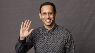 Heboh Kasus Chromebook: Nadiem Makarim Berdalih Tidak Ada Aliran Dana, Benarkah?