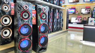 Bikin Tetangga Penasaran: 5 Jagoan Speaker Aktif Pengisi Suara Ruang Tamu Anda