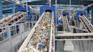 Proyek PLTSa Rp300 Triliun: Bisakah Sampah Perkotaan Dijadikan Solusi Energi Hijau?