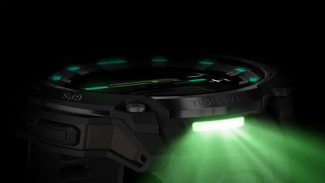 Garmin Bikin Geger! Jam Tangan Pintar Taktis Ini Punya Mode Siluman & Bisa Dipakai di Kegelapan Total