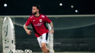 Patrick Kluivert Coret Calvin Verdonk dari Skuad Timnas Indonesia, Ini Alasan Mengejutkannya!